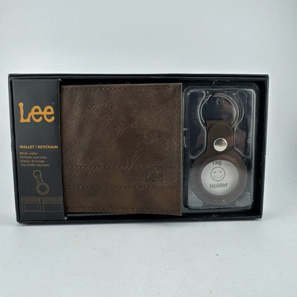 Lee Men's Brown Bifold Folding Wallet Solid with Logo Accent Credit Card